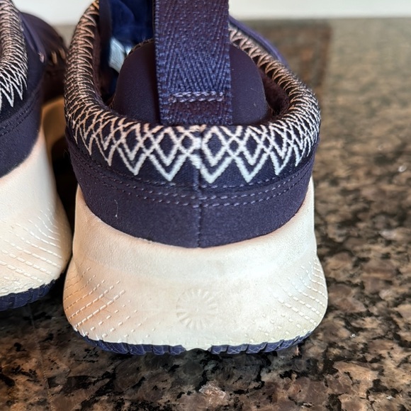 UGG CA78 Tazman slippers Shoes EauC 9.5 - Picture 9 of 16